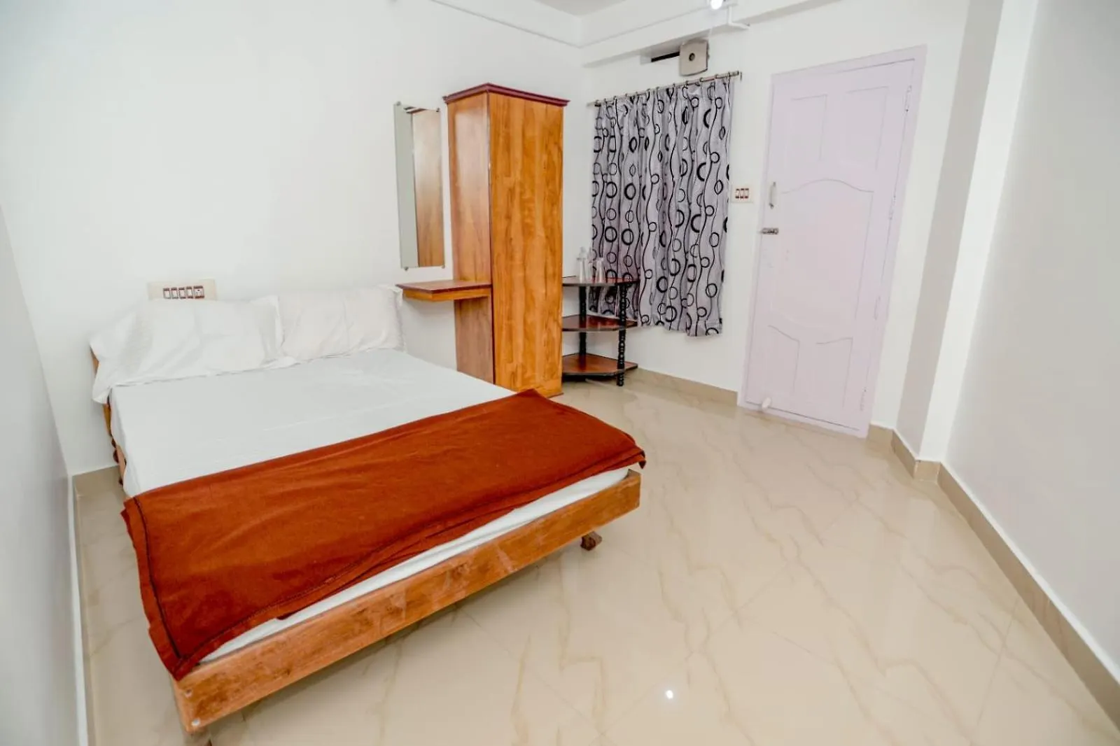 El Lora Resldency Bed & Breakfast Munnar 0*,  India